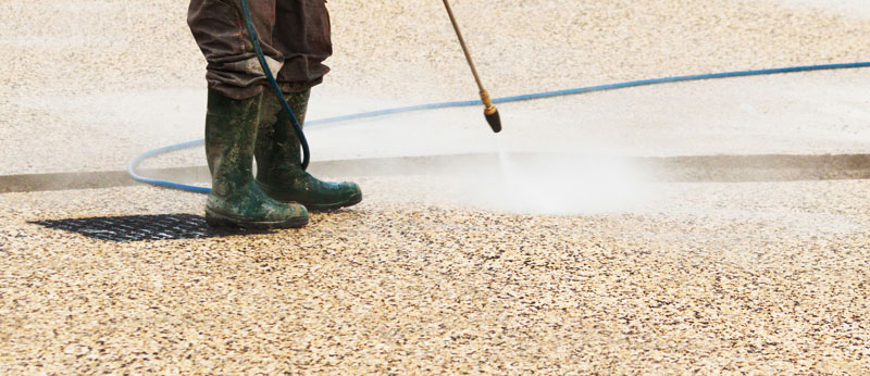 pose et lavage du béton désactivé